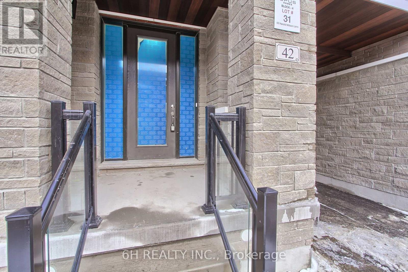 Lot 31 - 42 Harold Wilson Lane, Richmond Hill, Ontario  L4S 1N5 - Photo 2 - N12642320