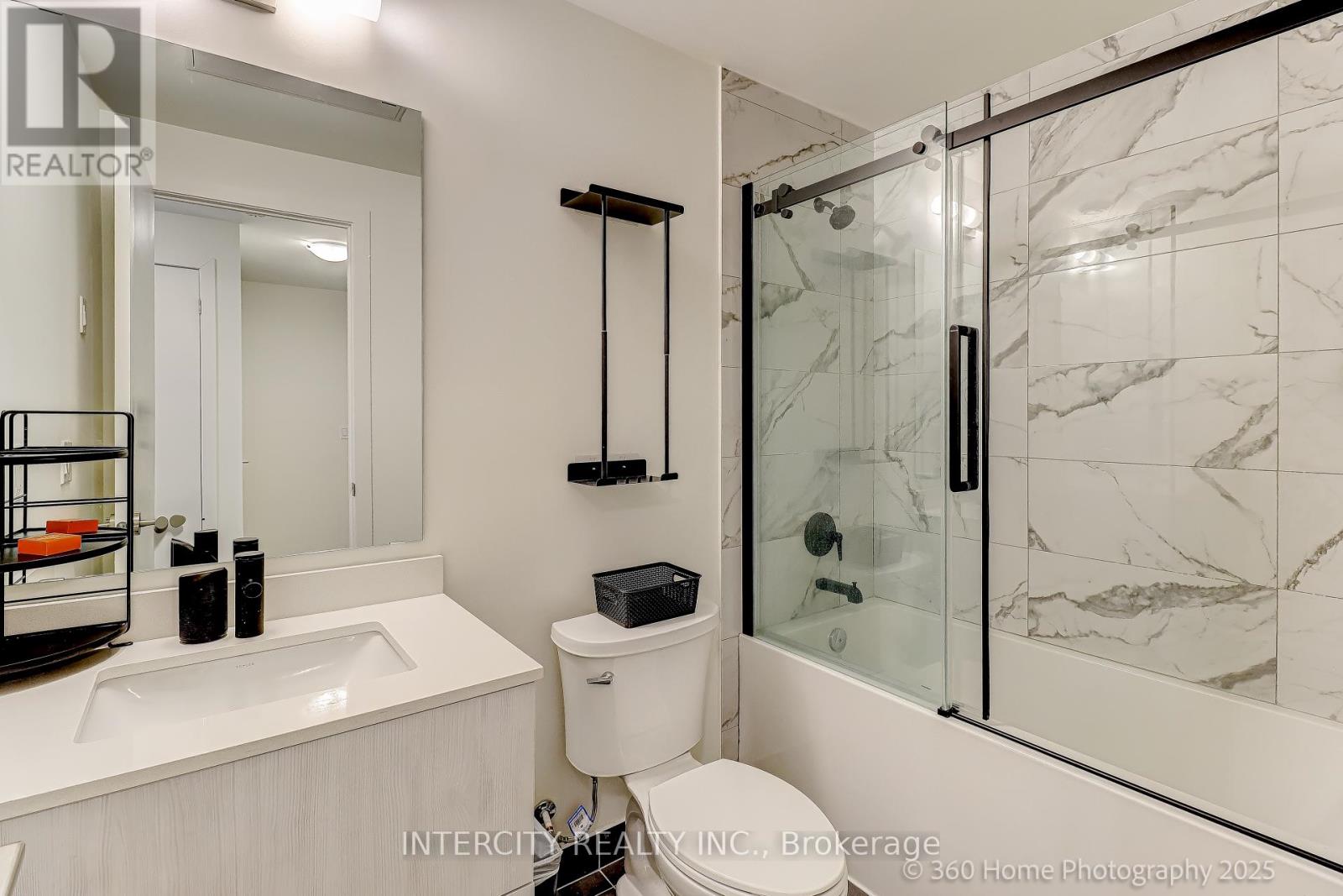 1504 - 11 David Eyer Road, Richmond Hill, Ontario  L4S 0N3 - Photo 18 - N12777446