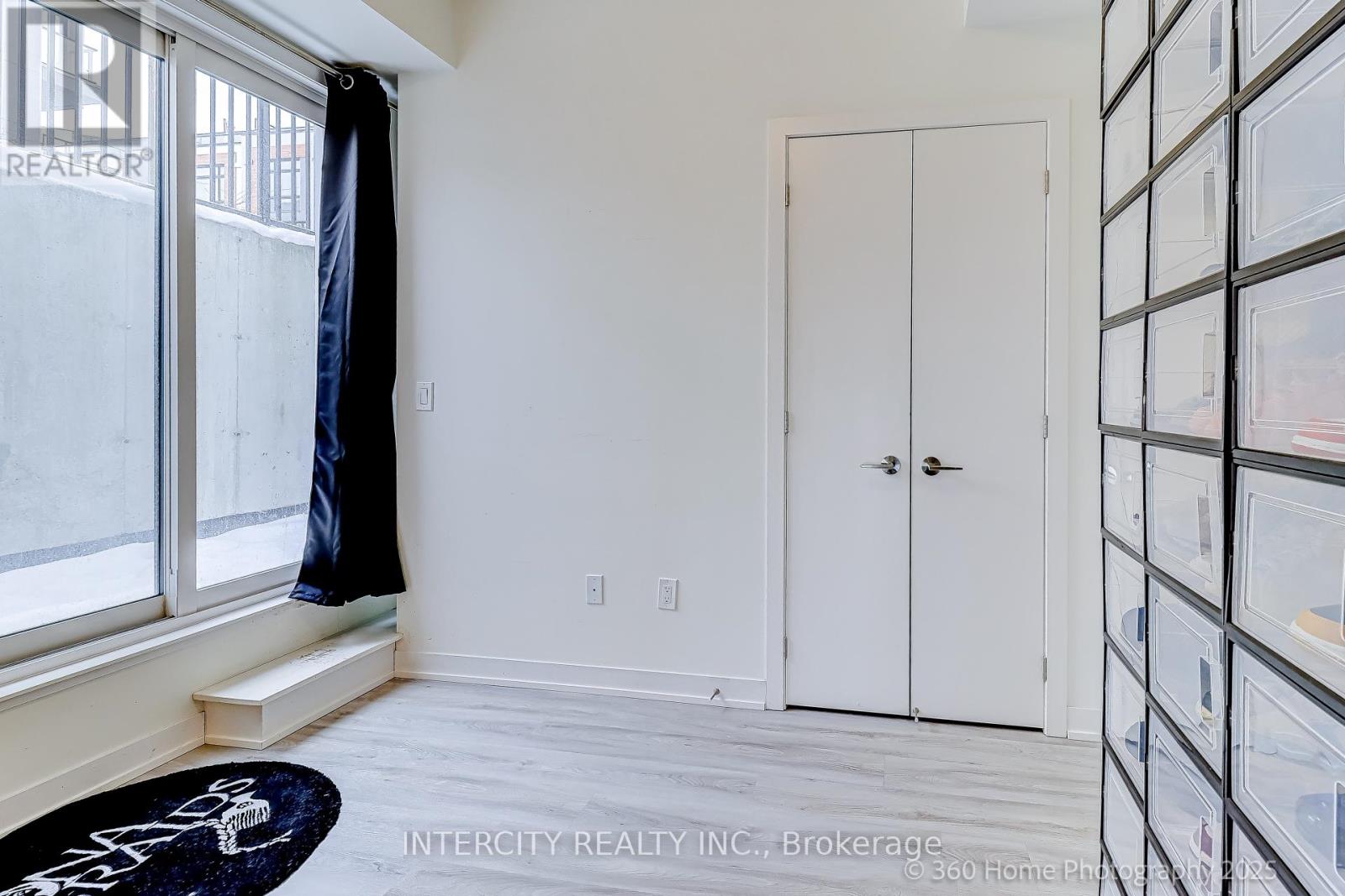 1504 - 11 David Eyer Road, Richmond Hill, Ontario  L4S 0N3 - Photo 22 - N12777446