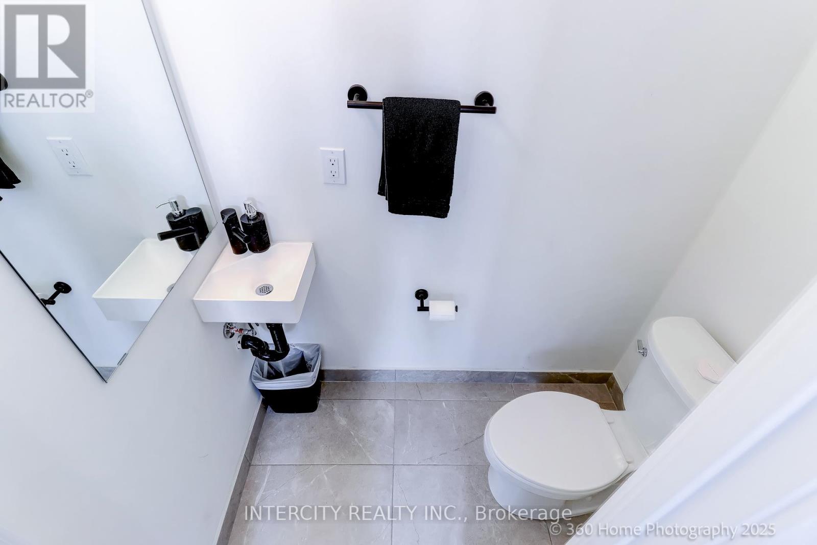 1504 - 11 David Eyer Road, Richmond Hill, Ontario  L4S 0N3 - Photo 23 - N12777446