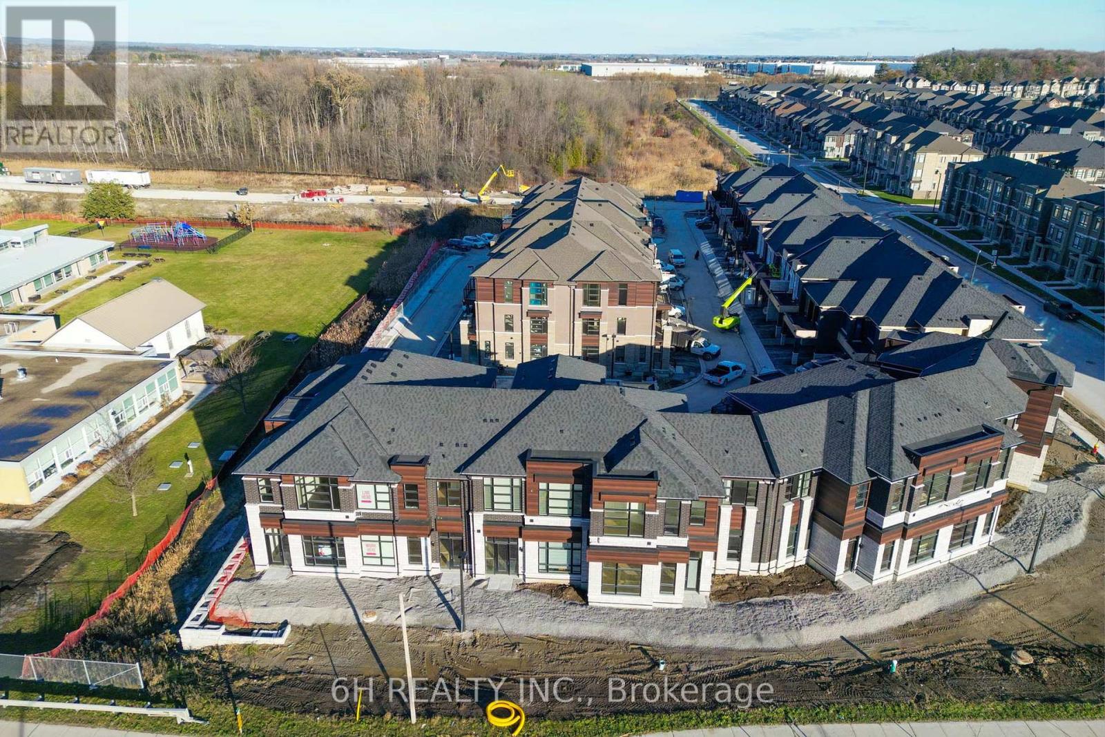 Lot 8 - 43 Harold Wilson Lane, Richmond Hill, Ontario  L4S 1N5 - Photo 2 - N12787430