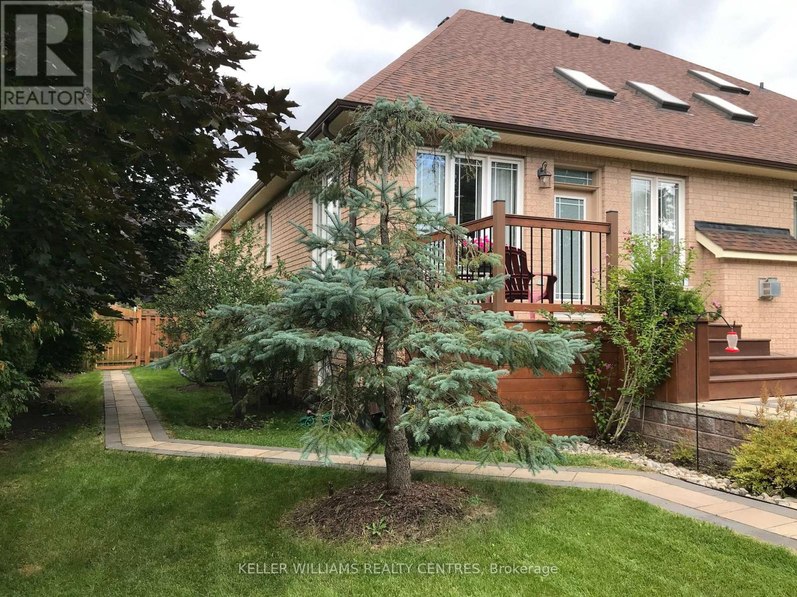 148 Hunterwood Chase, Vaughan, Ontario  L6A 4A8 - Photo 14 - N12800226