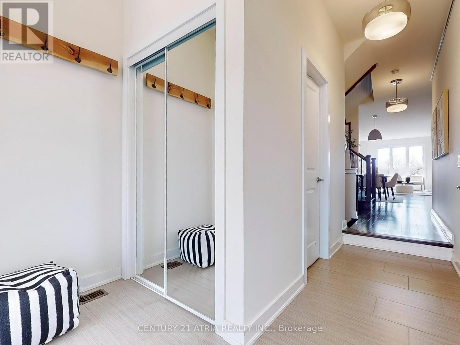 105 Anchusa Drive, Richmond Hill, Ontario  L4E 1C5 - Photo 13 - N12490788