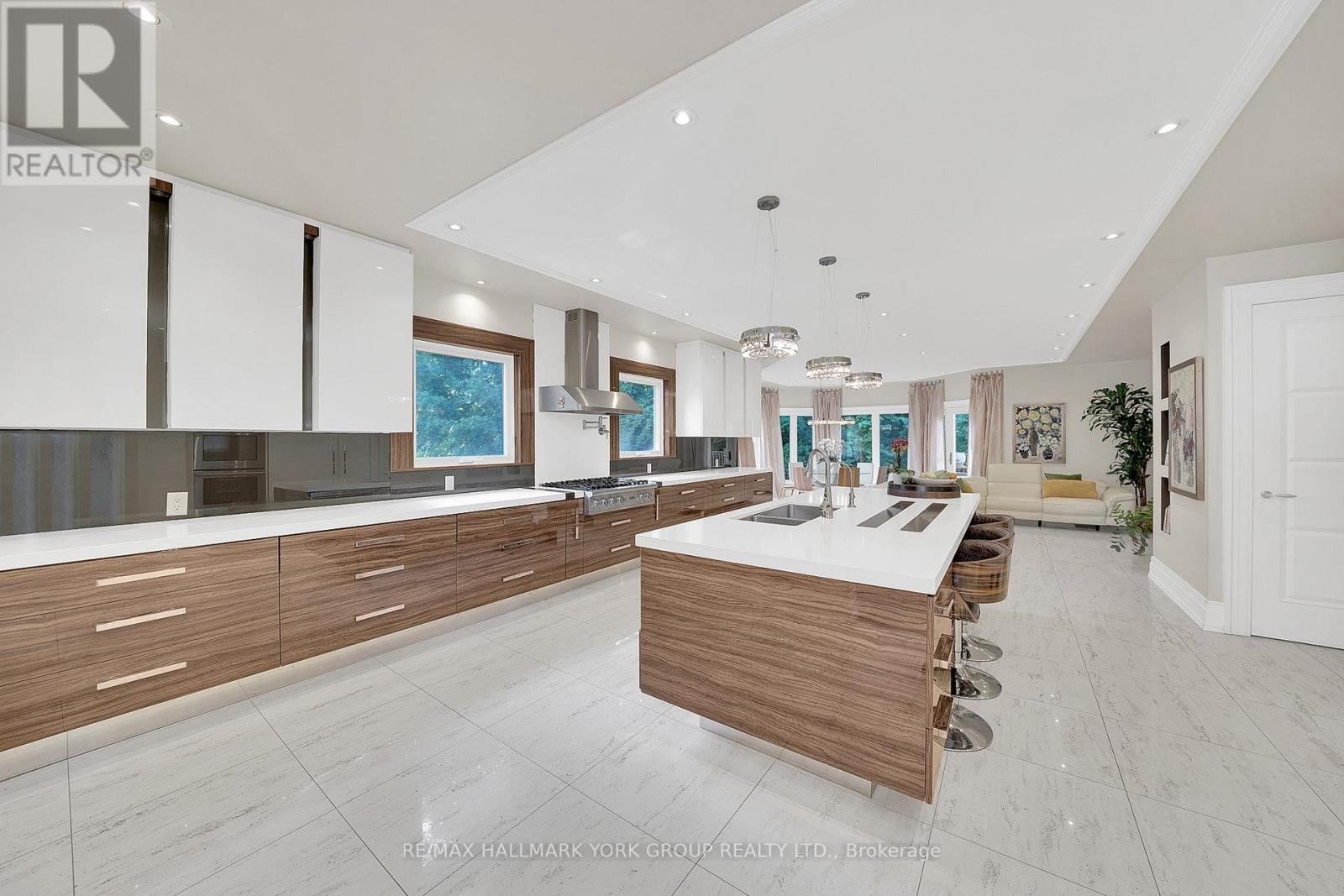 24 Dew Drop Court, Vaughan, Ontario  L6A 1E9 - Photo 8 - N12829590