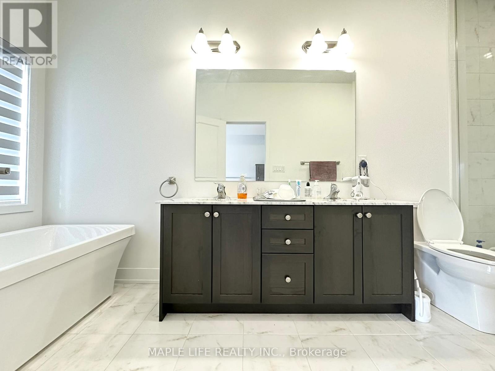 124 Hilts Drive, Richmond Hill, Ontario  L4S 0J2 - Photo 28 - N12832222