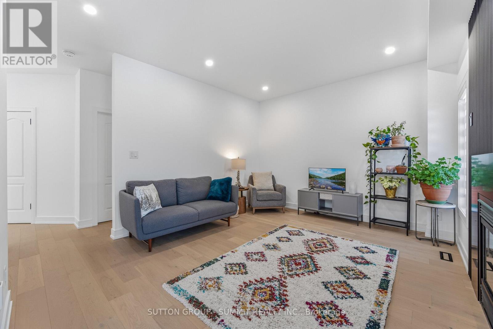 72 Ravineview Drive, Vaughan, Ontario  L6A 3T6 - Photo 15 - N12846568