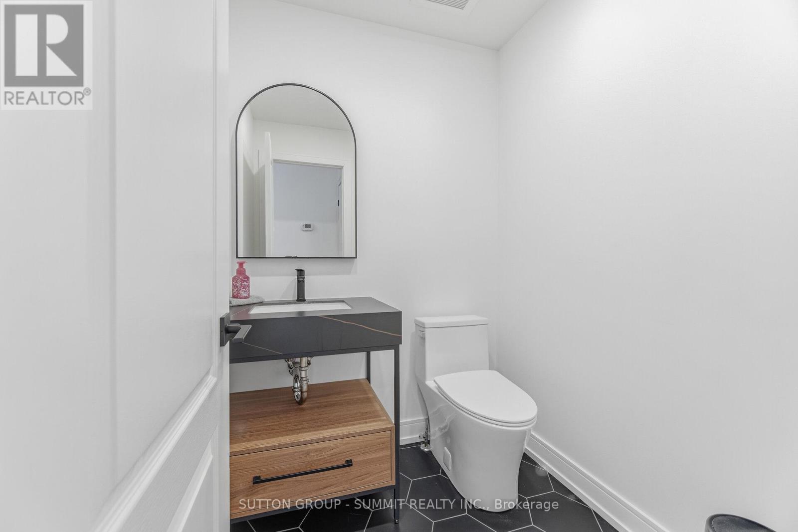 72 Ravineview Drive, Vaughan, Ontario  L6A 3T6 - Photo 20 - N12846568