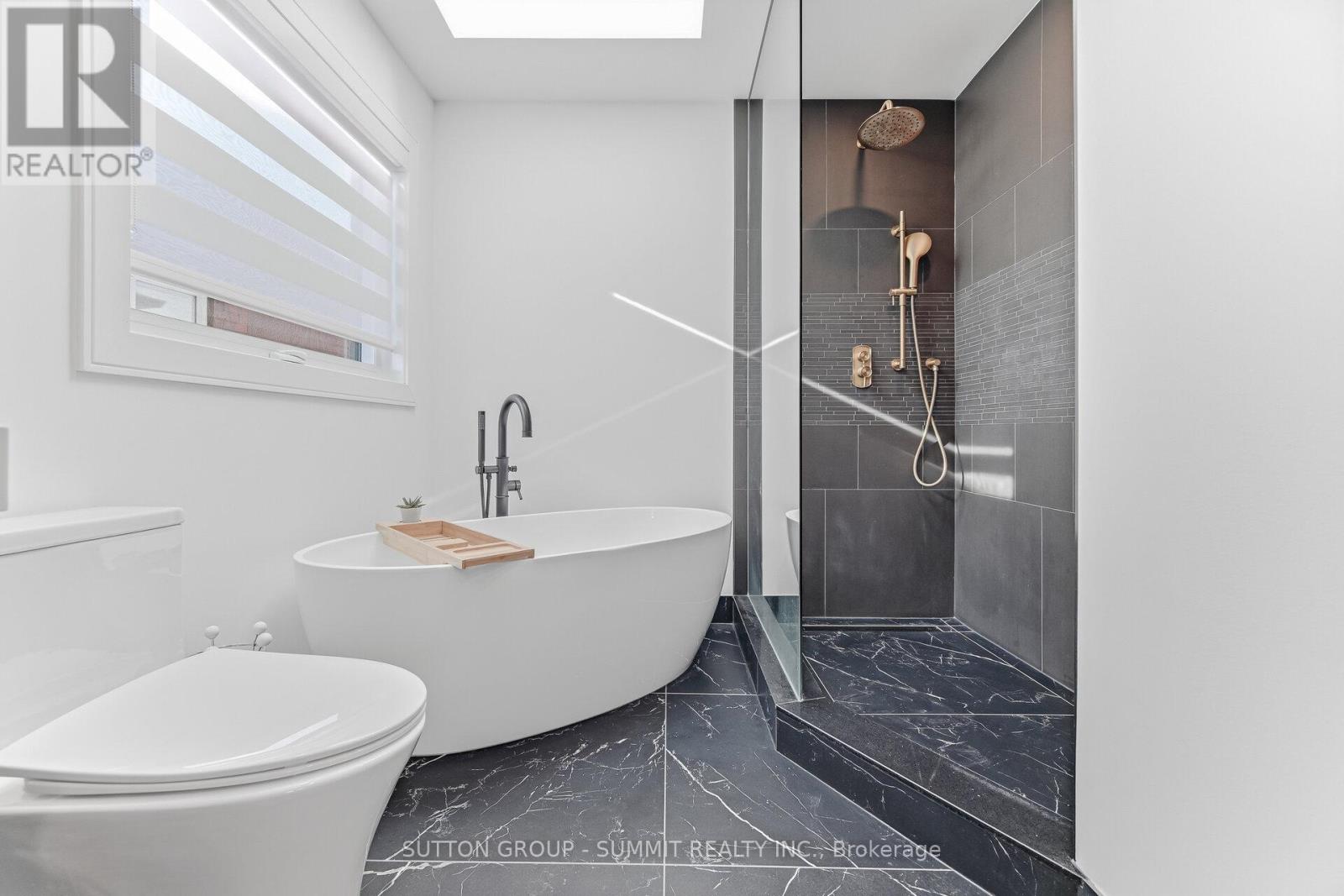 72 Ravineview Drive, Vaughan, Ontario  L6A 3T6 - Photo 28 - N12846568