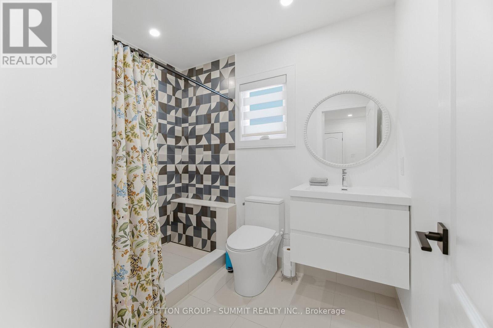 72 Ravineview Drive, Vaughan, Ontario  L6A 3T6 - Photo 34 - N12846568