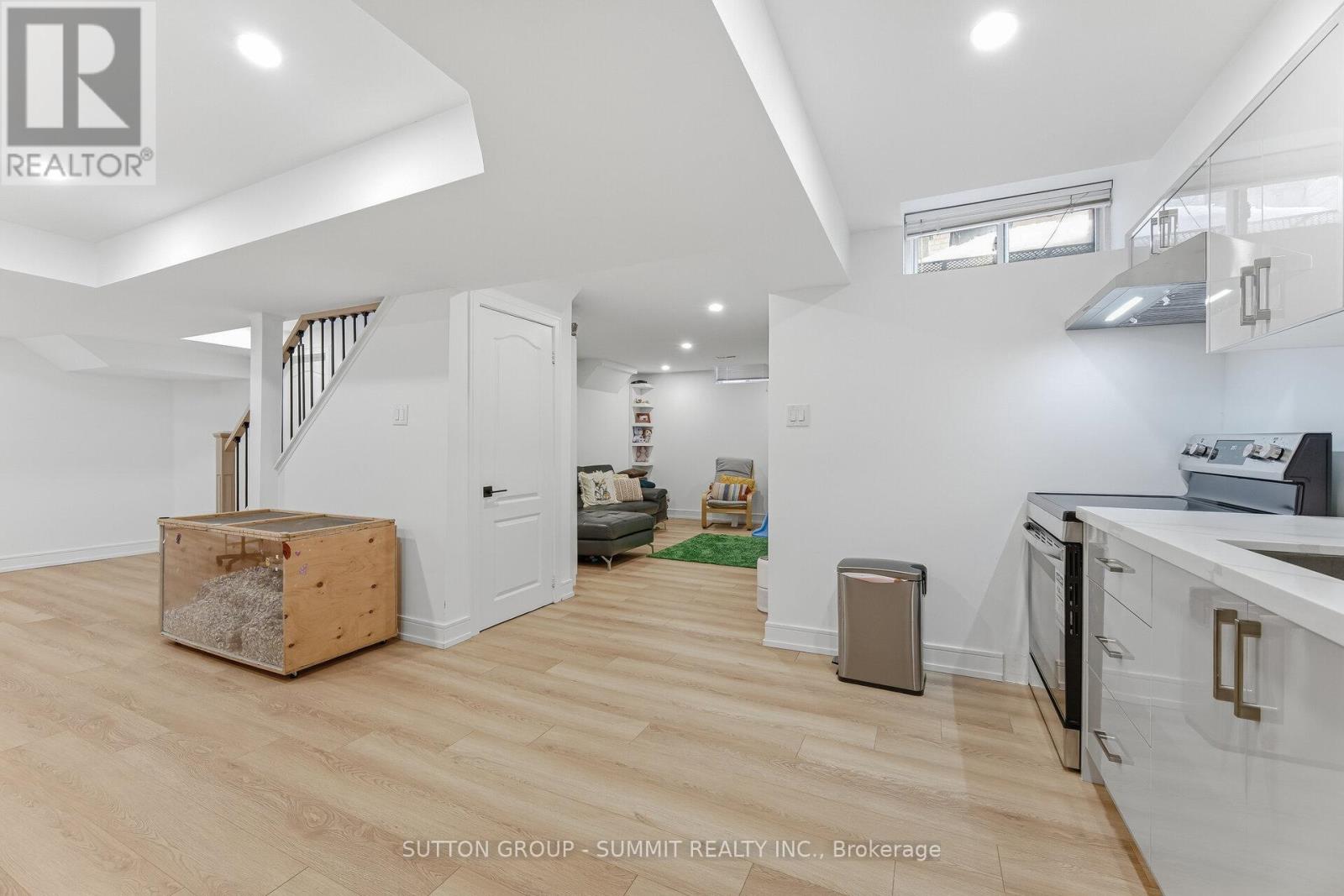 72 Ravineview Drive, Vaughan, Ontario  L6A 3T6 - Photo 42 - N12846568