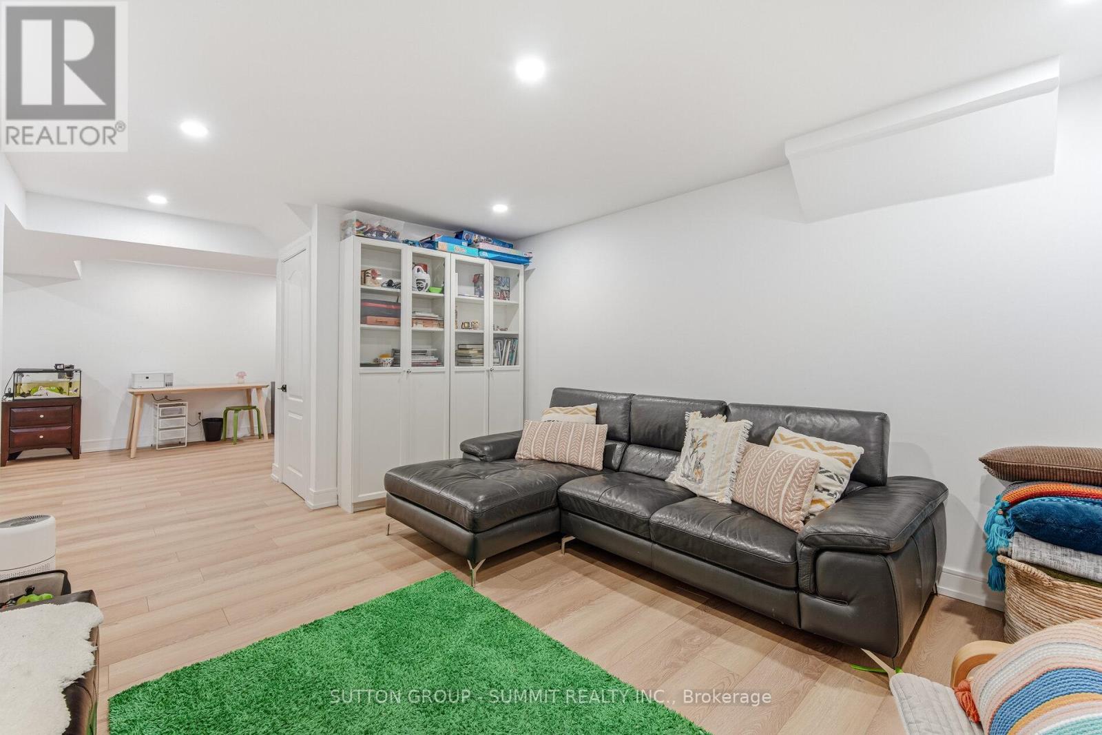 72 Ravineview Drive, Vaughan, Ontario  L6A 3T6 - Photo 44 - N12846568