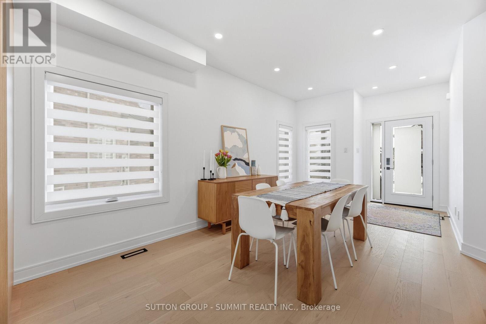 72 Ravineview Drive, Vaughan, Ontario  L6A 3T6 - Photo 6 - N12846568