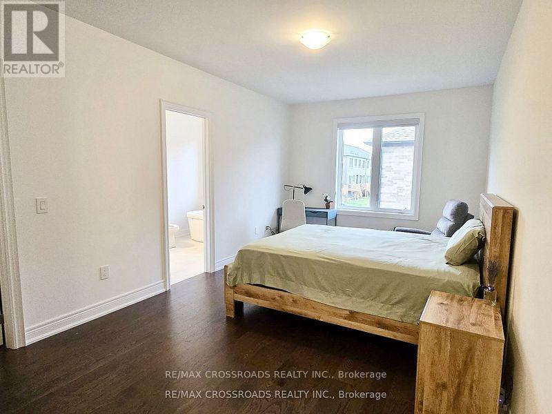 12 Schmeltzer Crescent, Richmond Hill, Ontario  L4E 1A2 - Photo 11 - N12849164