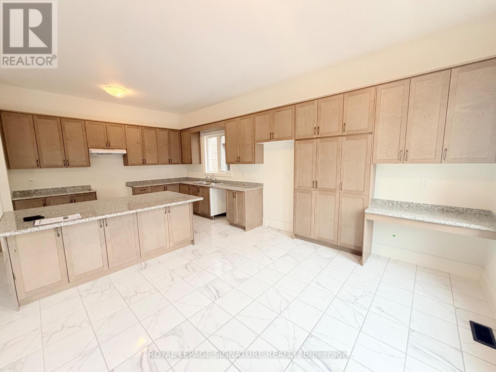 8 Art Leech Drive, Richmond Hill, Ontario  L4E 3R9 - Photo 37 - N12874804