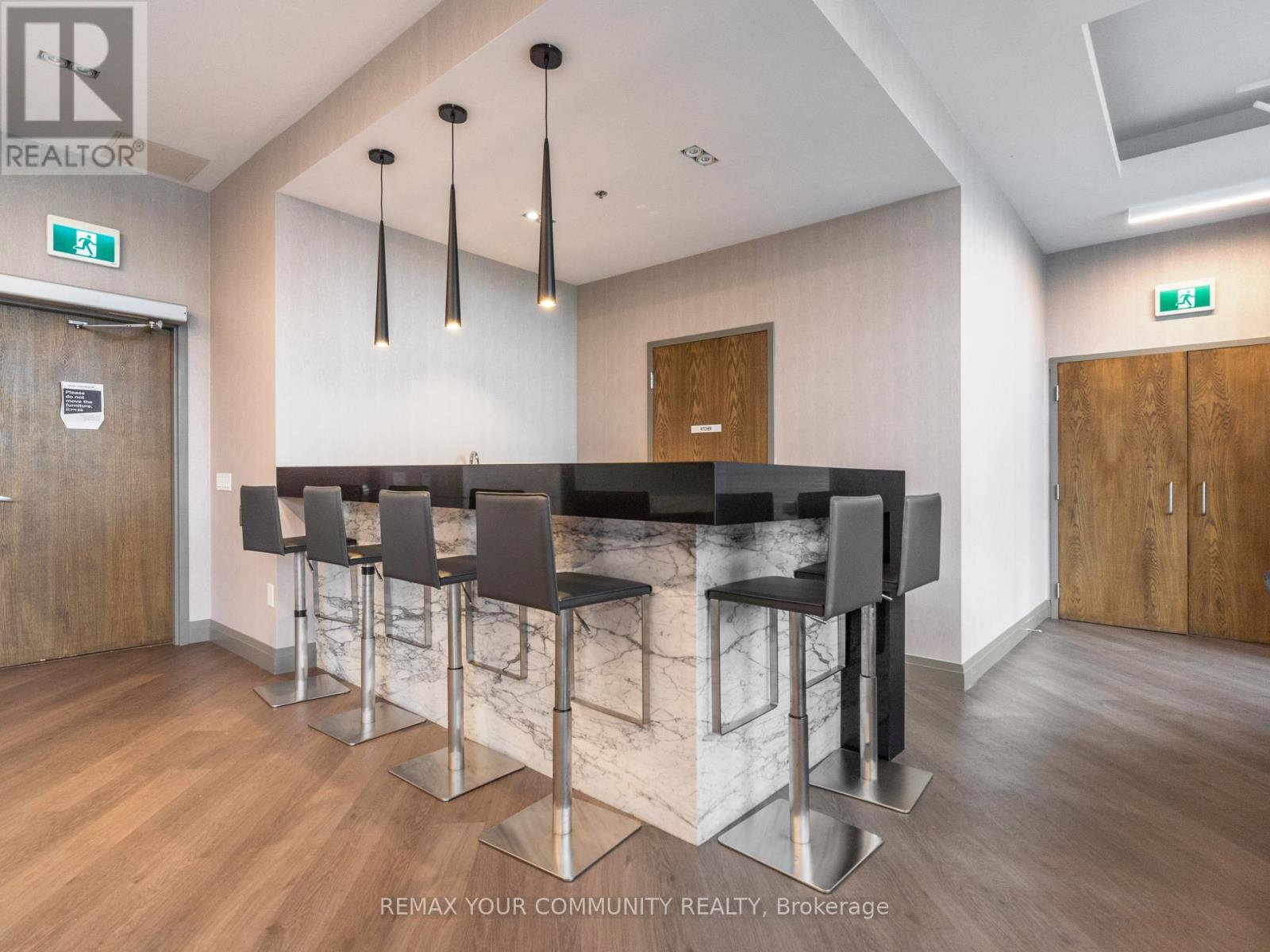 1012 - 99 Eagle Rock Way, Vaughan, Ontario  L6A 5A7 - Photo 44 - N12886104