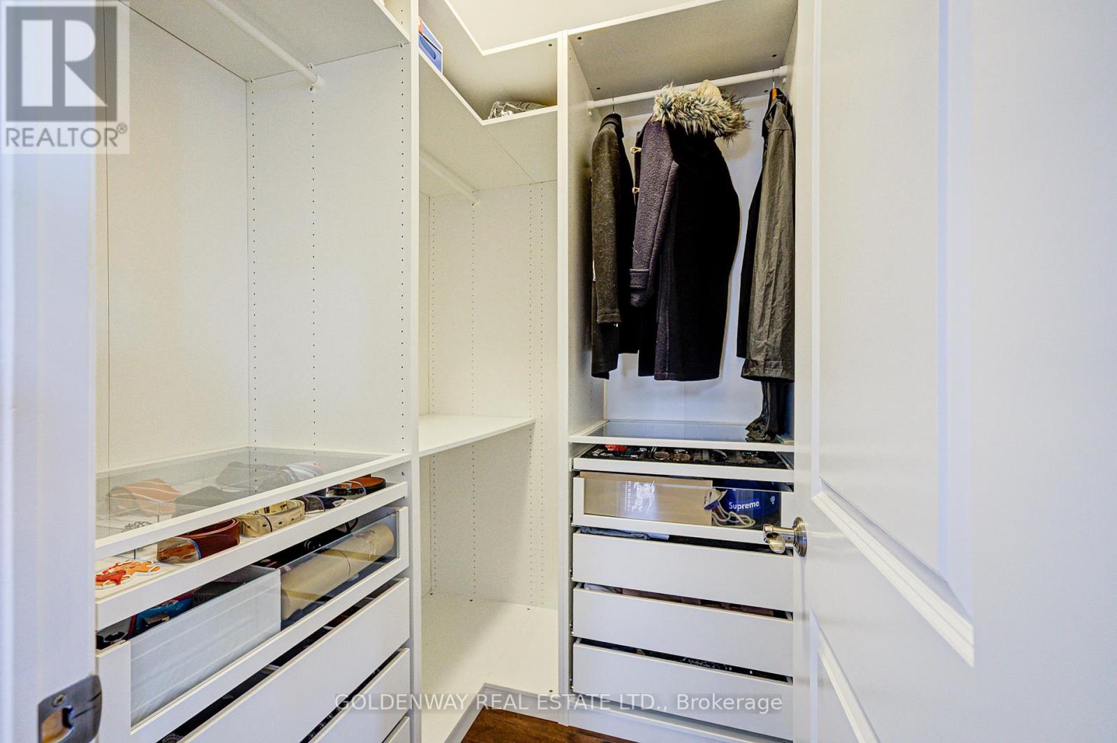 229 Hunterwood Chase, Vaughan, Ontario  L6A 4R2 - Photo 28 - N12886244