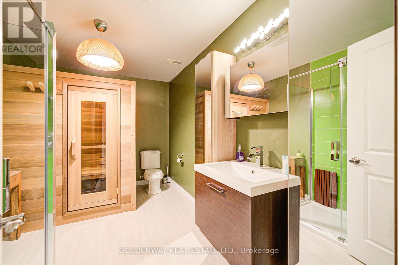 229 Hunterwood Chase, Vaughan, Ontario  L6A 4R2 - Photo 46 - N12886244