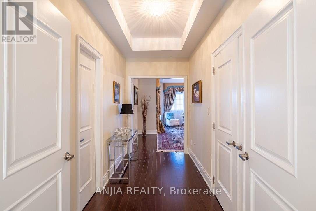 115 Stallions Court, Vaughan, Ontario  L6A 4V5 - Photo 18 - N12923174