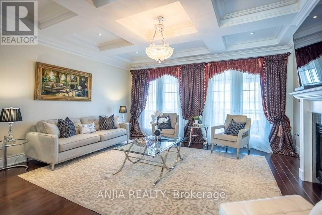 115 Stallions Court, Vaughan, Ontario  L6A 4V5 - Photo 6 - N12923174