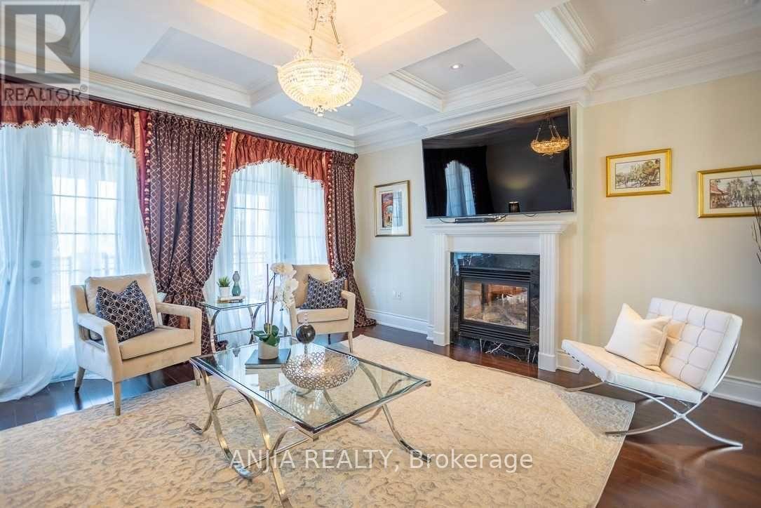 115 Stallions Court, Vaughan, Ontario  L6A 4V5 - Photo 8 - N12923174