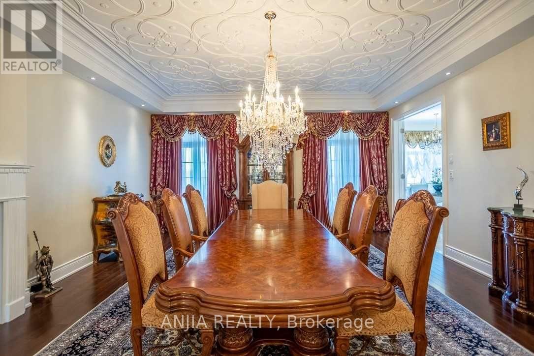 115 Stallions Court, Vaughan, Ontario  L6A 4V5 - Photo 9 - N12923174