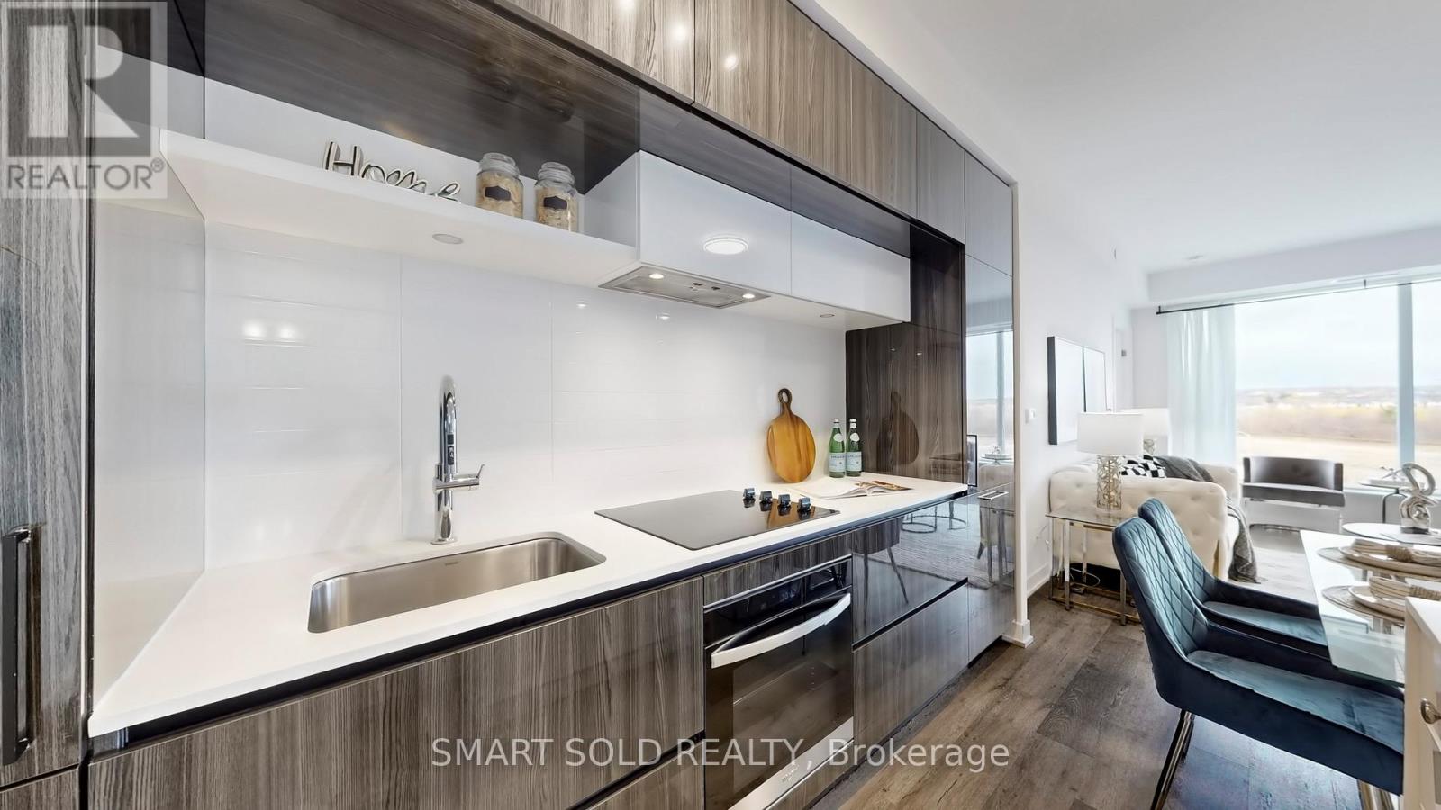 626 - 2 David Eyer Road, Richmond Hill, Ontario  L4S 0N6 - Photo 5 - N12948764